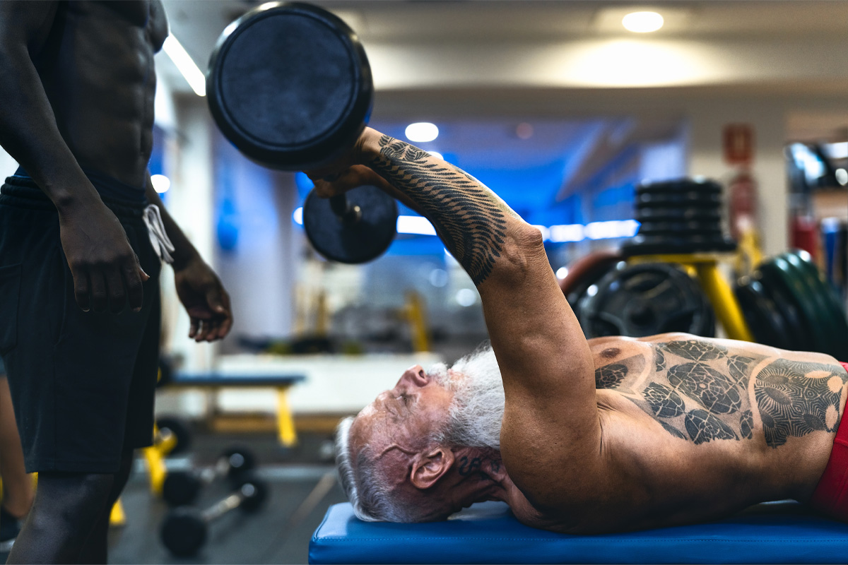 cómo construir músculo en la vejez