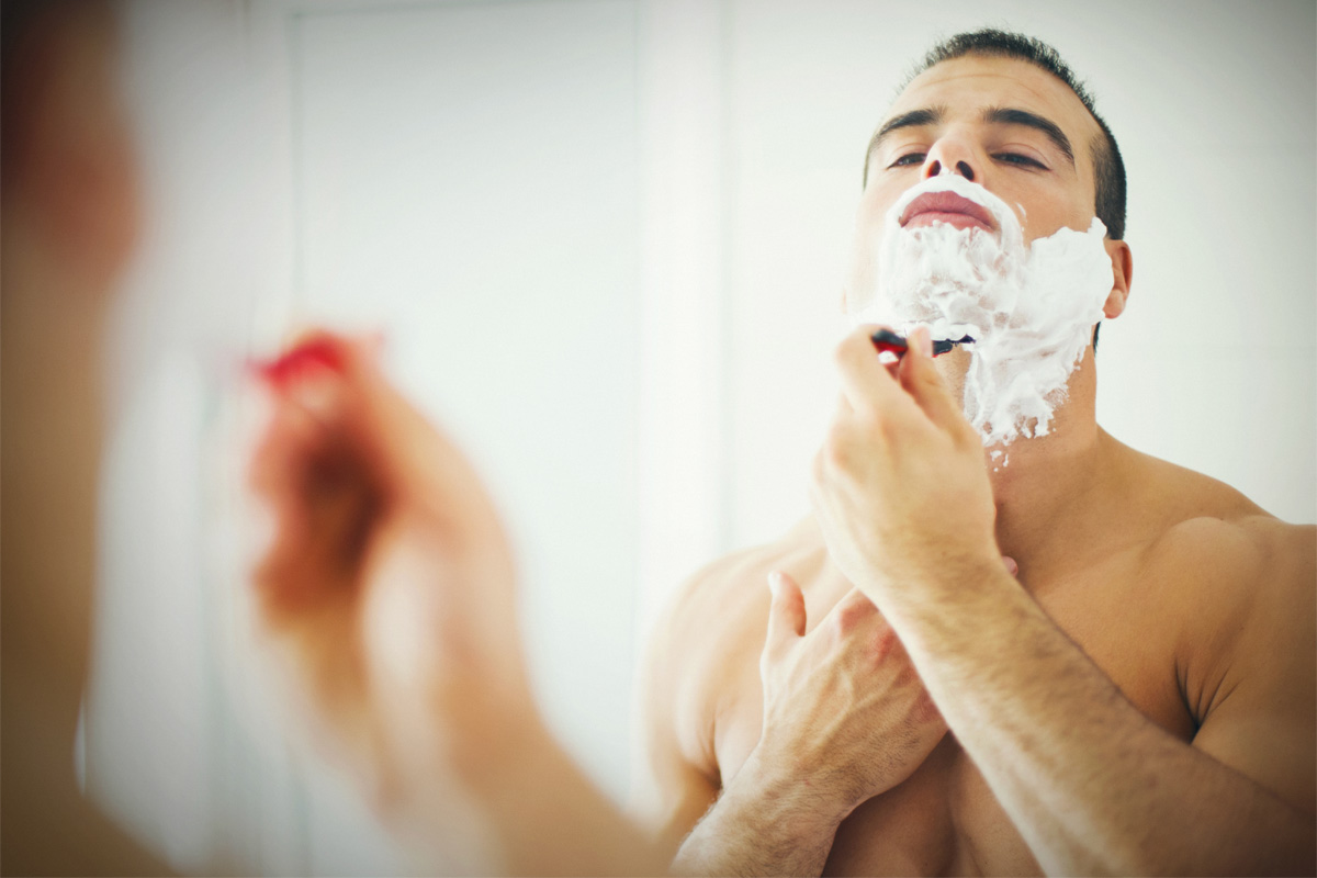 ventajas de rasurarse con una máquina de afeitar de doble filo