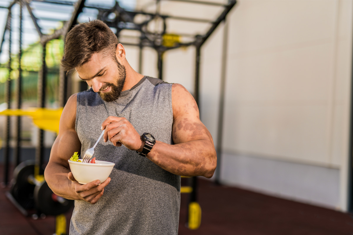 cómo construir músculo en un déficit calórico