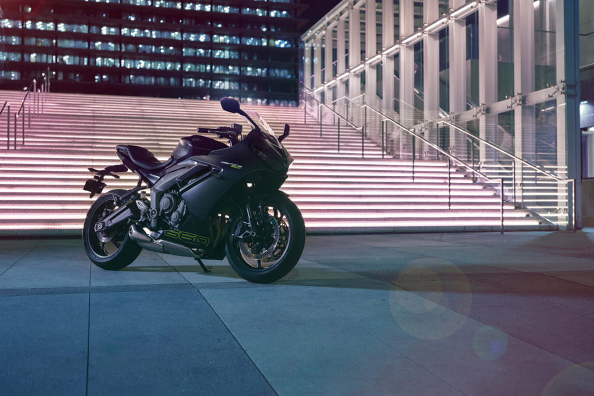 nueva triumph daytona 660