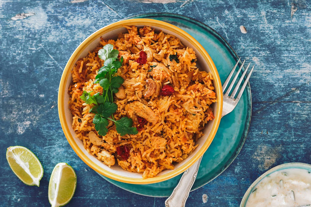 imagen de plato de pollo con arroz