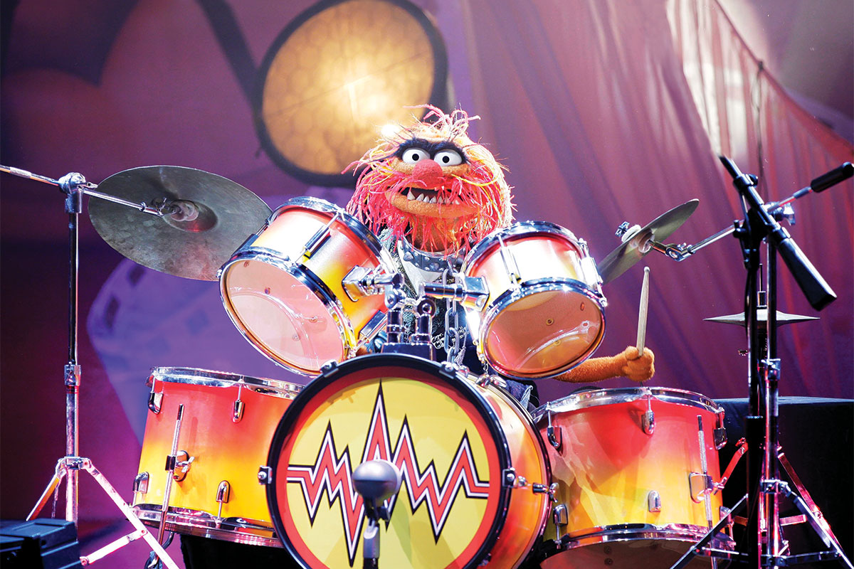 animal, de los muppets, tocando la batería